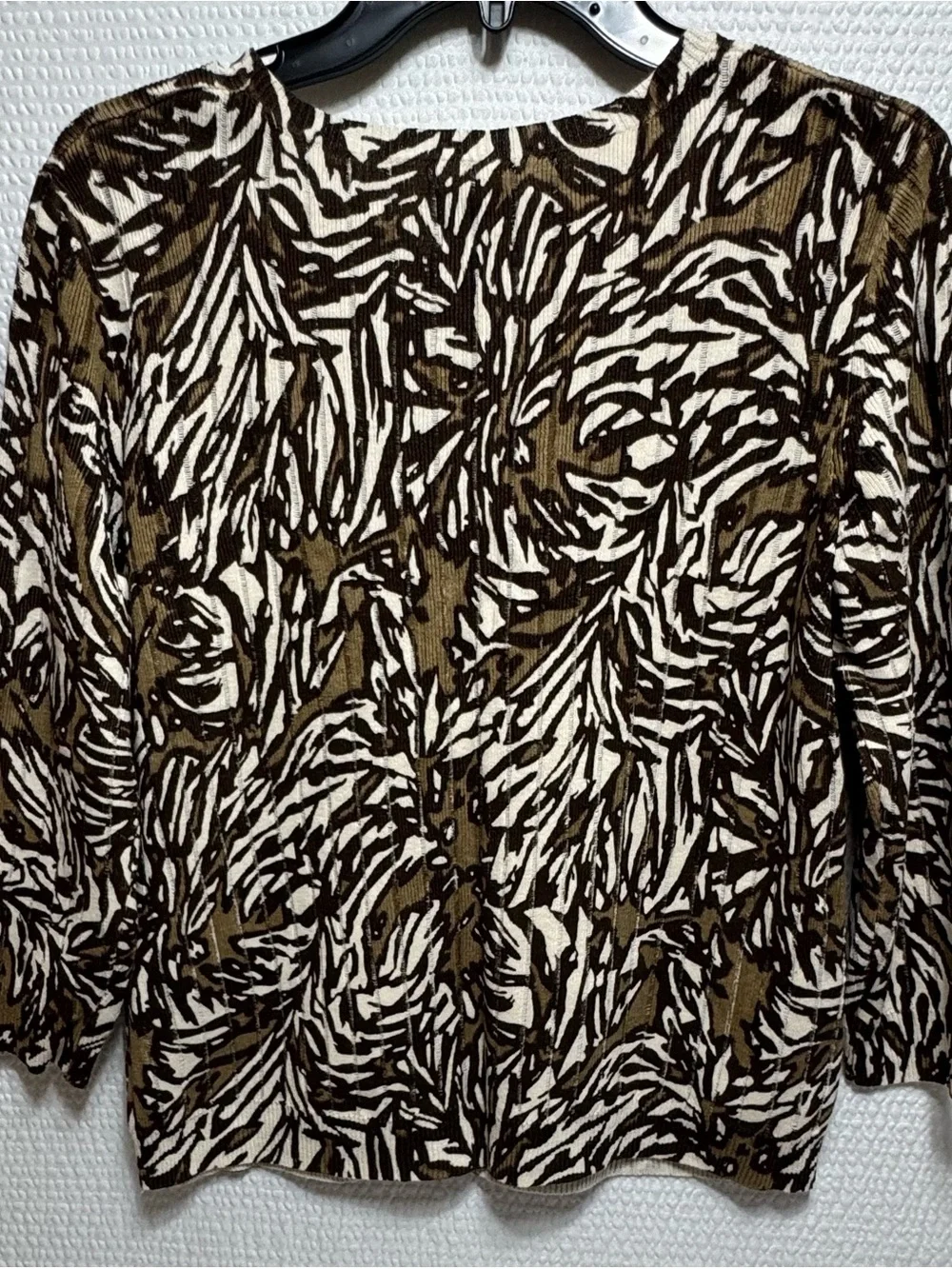 Chico's Women's Cream and Brown Printed Button Cardigan size 2 (L)